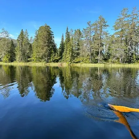 Idyllisk Sted A Pa Semesterbostad